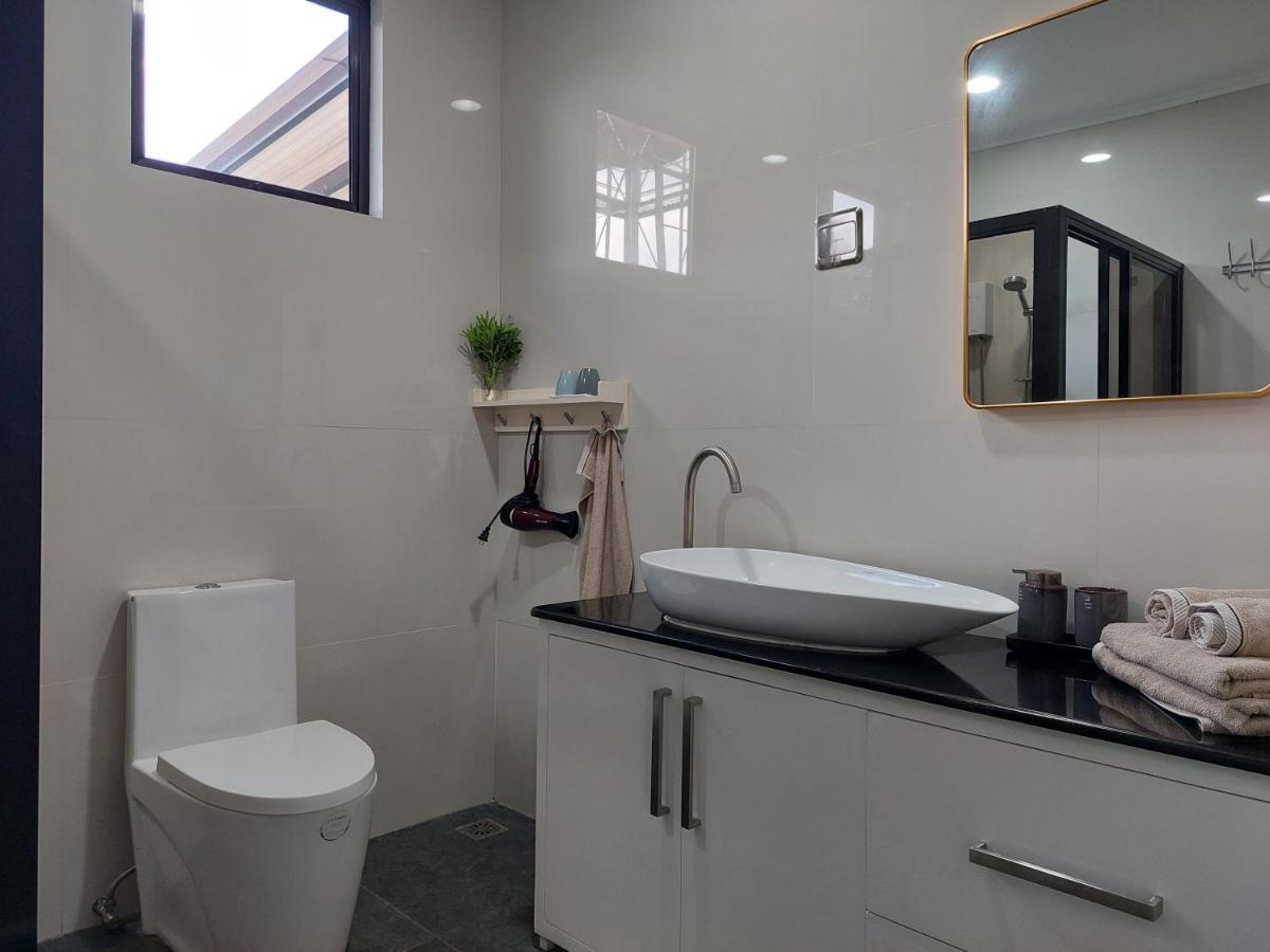 Matteo'S Hus Villa Rental Zamboanguita  Экстерьер фото
